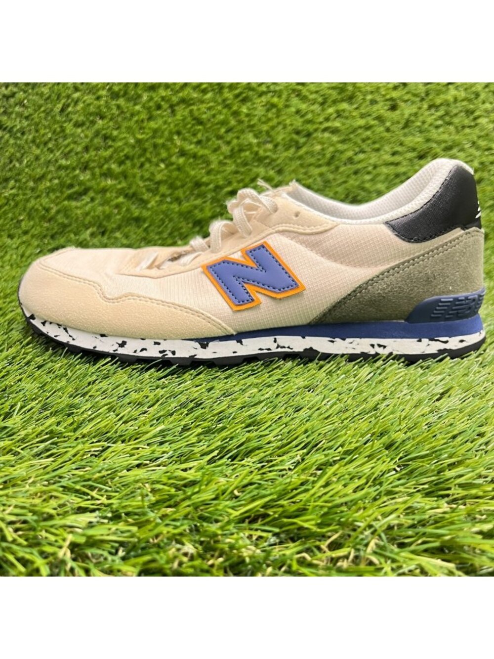 New Balance 515 Boys Size 5.5Y Beige Blue Black Athletic Running Shoes Sneakers